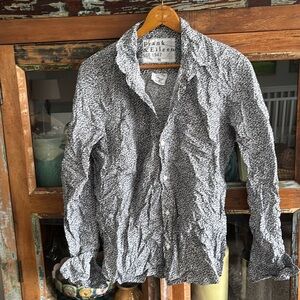 Frank & Eileen crinkle floral button up blouse M